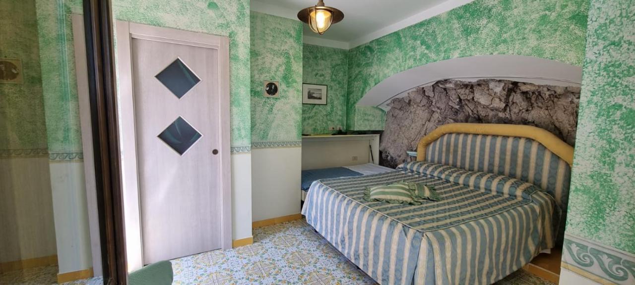 La Locanda Del Fiordo Furore Exteriör bild