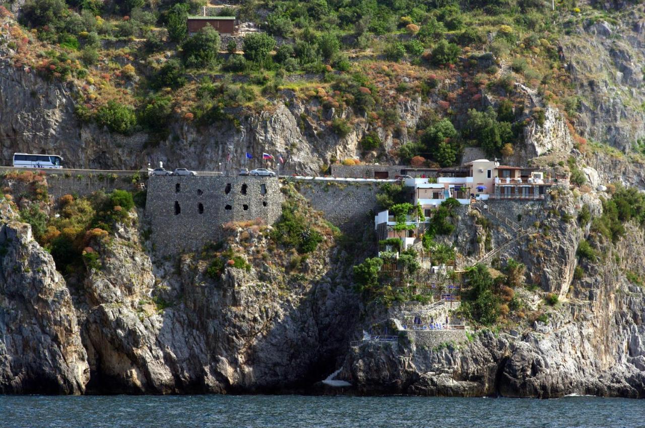 La Locanda Del Fiordo Furore Exteriör bild