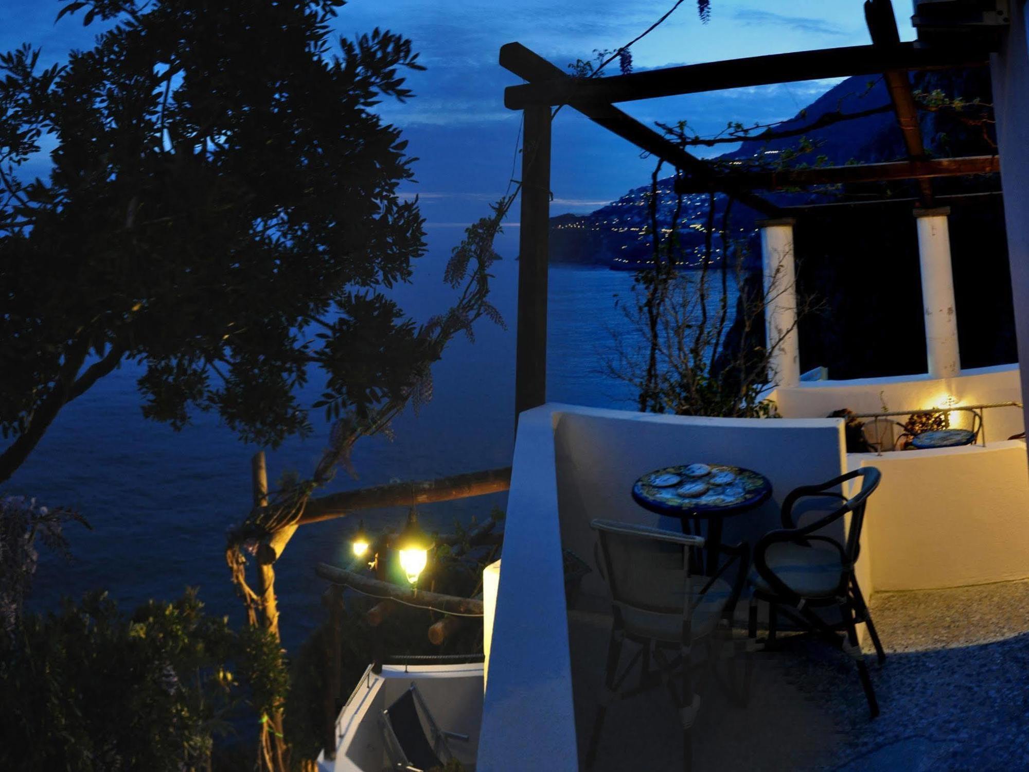 La Locanda Del Fiordo Furore Exteriör bild