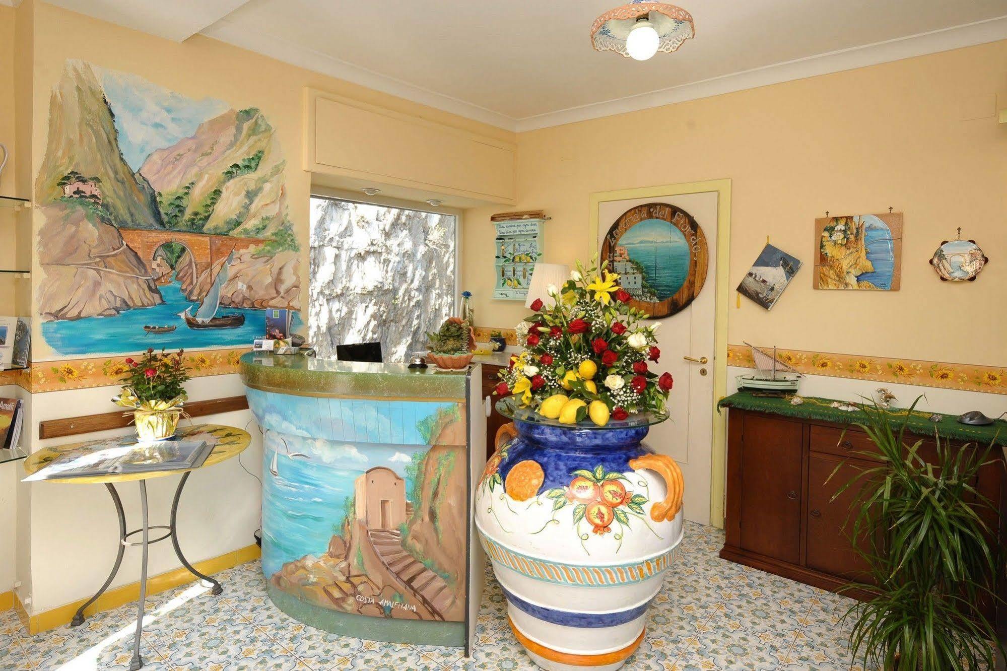 La Locanda Del Fiordo Furore Exteriör bild